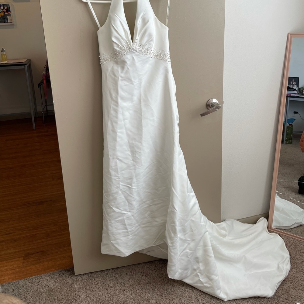 Davids Bridal Halter Top Wedding Dress